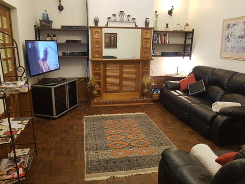 Barossa Glen - Henri's Cottage - Bed & Breakfast - Accommodation 4U 1