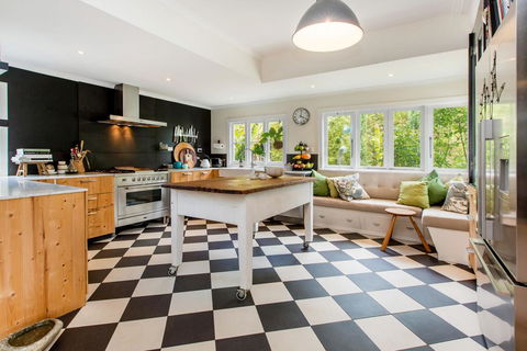 BARRIMA - SOMERS BEACH - Accommodation 4U 3