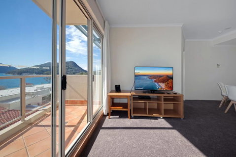 Barrington, 707/35-45 Shoal Bay Road - Accommodation 4U 3