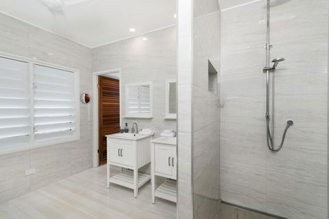 Bathers Across The Bay From Port Douglas - Accommodation 4U 0