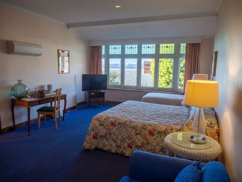 Battery Point Manor - Accommodation 4U 1