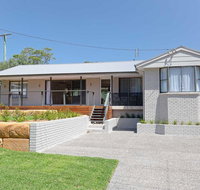 Bay Dream Believer' 16 Verona Road - pet friendly Boat Parking  WIFI - Accommodation 4U