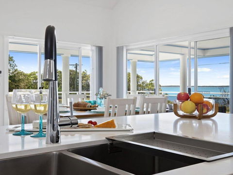 Bay Views - Panoramic Jervis Bay Views - Accommodation 4U 2