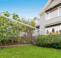 BAY VIEWS ON MANNA - DROMANA - Accommodation 4U