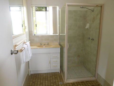Bayshores Apartment Hervey Bay - Accommodation 4U 3