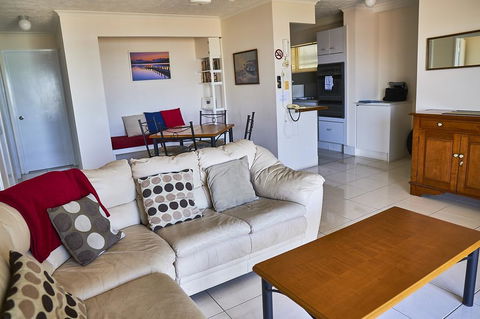 Bayview Beach Holiday Apartments - Accommodation 4U 2