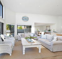 Beach 'Shac' on Parkway - Accommodation 4U