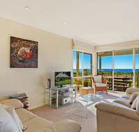 Beach Breakers Apartment - Stunning Views - Accommodation 4U