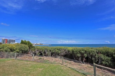 Beach Cottage In The Heart Of Mandurah - Accommodation 4U 3