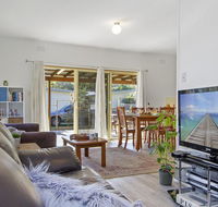 Beach Escape  Currarong - basic family accommodation - Accommodation 4U