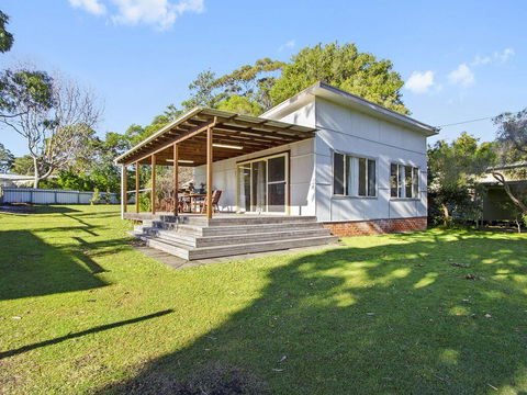 Beach Escape @ Currarong - Basic Family Accommodation - Accommodation 4U 3