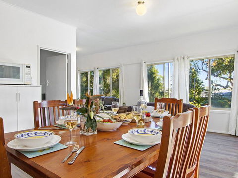 Beach Escape @ Currarong - Basic Family Accommodation - Accommodation 4U 1