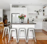 Beach House Avalon - Accommodation 4U