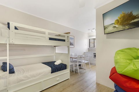Beach House Motel - Accommodation 4U 2