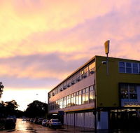 Beach Road Hotel - Accommodation 4U