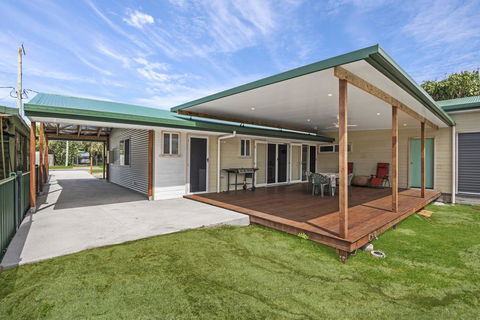 Beach Shack On Towners - Accommodation 4U 3