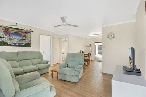 Beach Shack On Towners - Accommodation 4U 1