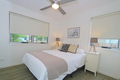 Beach Shacks #1 Casuarina - Accommodation 4U 1