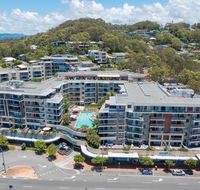 Beach Side Ocean Burleigh Heads 3 bedroom Family Accomodation - Accommodation 4U