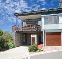 Beach View At One Mile' 8/26 One Mile Close - infinity complex pool  WIFI - Accommodation 4U