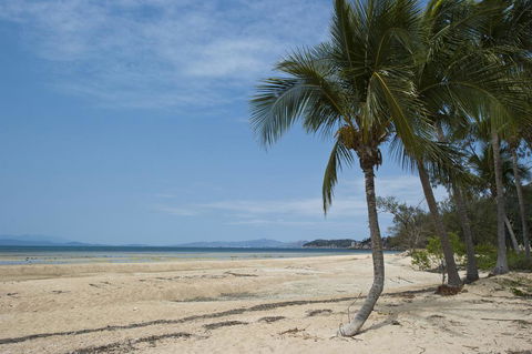 Beachcomber Unit 2 - Accommodation 4U 3