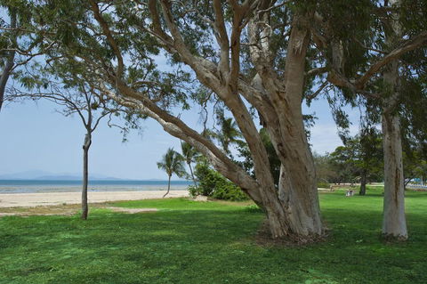 Beachcomber Unit 2 - Accommodation 4U 2