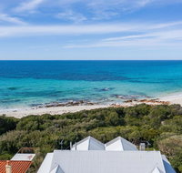 Beachfront on Eagle Bay - Accommodation 4U