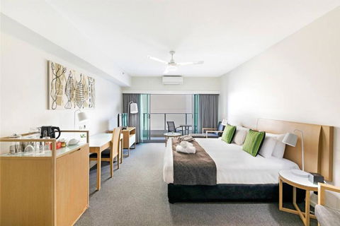 Resort-Style Sister Studios - Double Delight In The CBD - Accommodation 4U 0