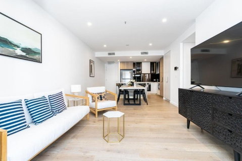 Restful Apt Near ANZAC Park West - Accommodation 4U 1