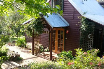 Redgum Hill Country Retreat with Accommodation 4U