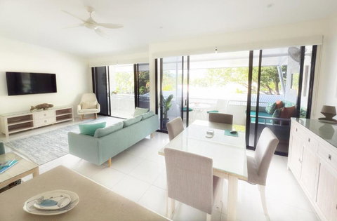 Reef Luxury Apartment - Accommodation 4U 0
