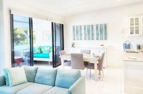 Reef Luxury Apartment - Accommodation 4U 2