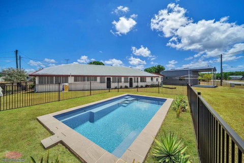 Reef Shack Beach Vibes Stroll To The Beach - Accommodation 4U 0