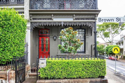 Refined Paddington Corner Terrace With Parking - Accommodation 4U 0
