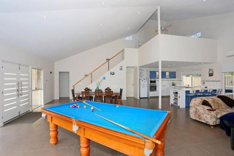 Relax At Falcon By The Bay - Accommodation 4U 1