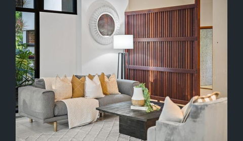 Relax On The Spacious Balcony And Soak In The Picturesque Views - Accommodation 4U 0