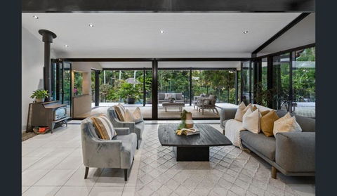 Relax On The Spacious Balcony And Soak In The Picturesque Views - Accommodation 4U 1