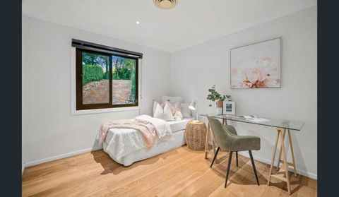 Relax On The Spacious Balcony And Soak In The Picturesque Views - Accommodation 4U 3