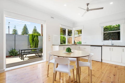 Relaxing 3BR Beachside Haven Grange - Accommodation 4U 0