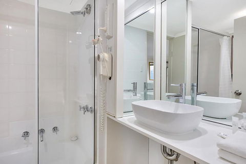 Renovated Stylish Studio - Accommodation 4U 2