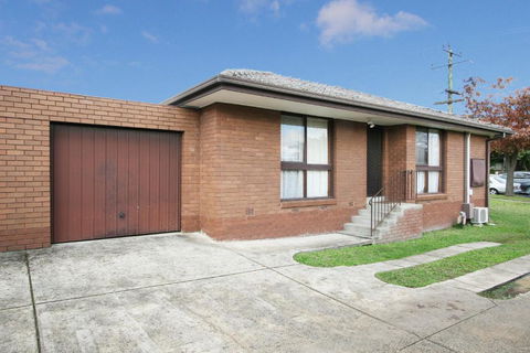 Rent Melbourne - Accommodation 4U 1
