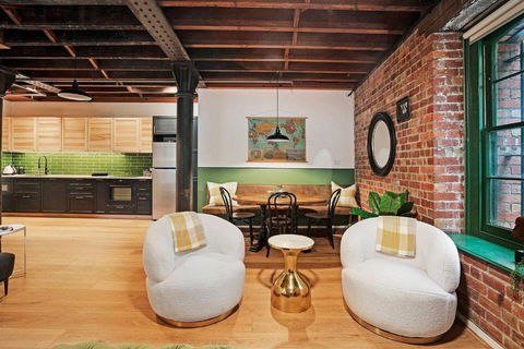 Retro Meets Industrial At Heritage Bond Store - Accommodation 4U 1