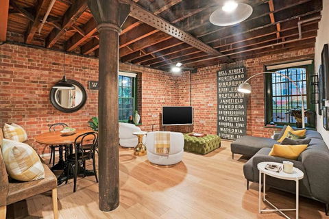 Retro Meets Industrial At Heritage Bond Store - Accommodation 4U 0