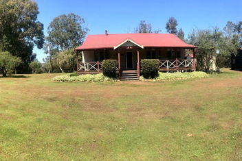 River Cottage Retreat Jalbarragup with Accommodation 4U