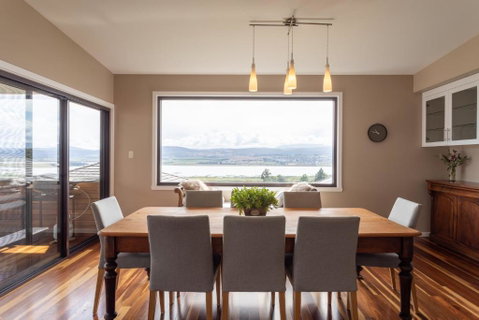 River Haven Serene Spacious With River Views - Accommodation 4U 1