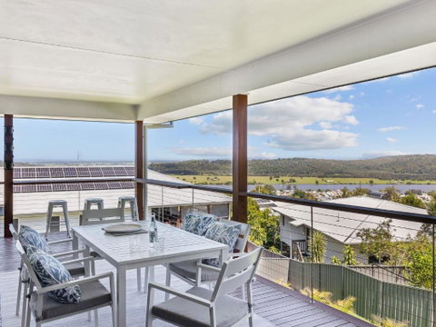 River View Beach Hub - Accommodation 4U 0