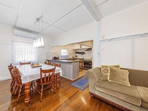 River View Cottage - Accommodation 4U 3