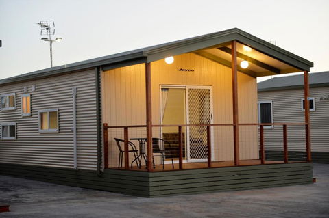 Riverside Cabin Park - Accommodation 4U 0
