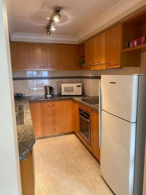 RIVERSIDE CITY VIEW PARKING NETFLIX WIFI WINE FREE - Accommodation 4U 2
