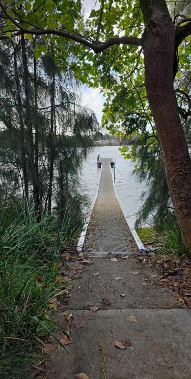 Riverside Retreat - Accommodation 4U 0